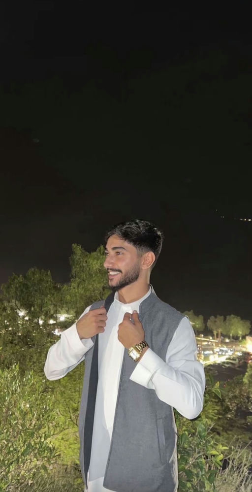 HASHIM HAMZA EZMIRLY gallery photo