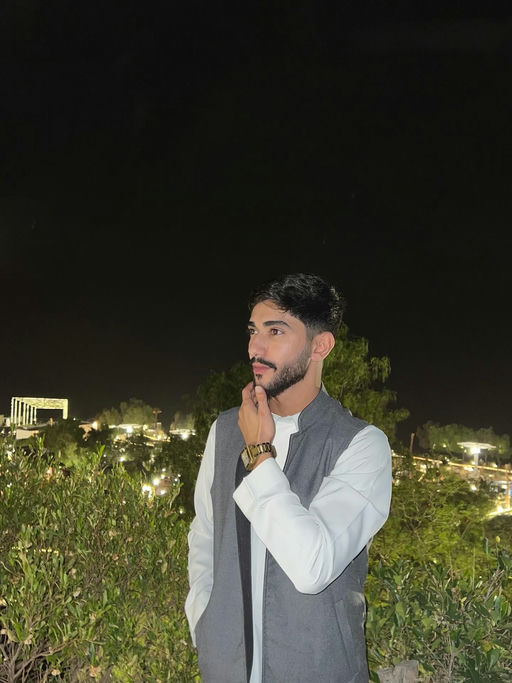 HASHIM HAMZA EZMIRLY gallery photo
