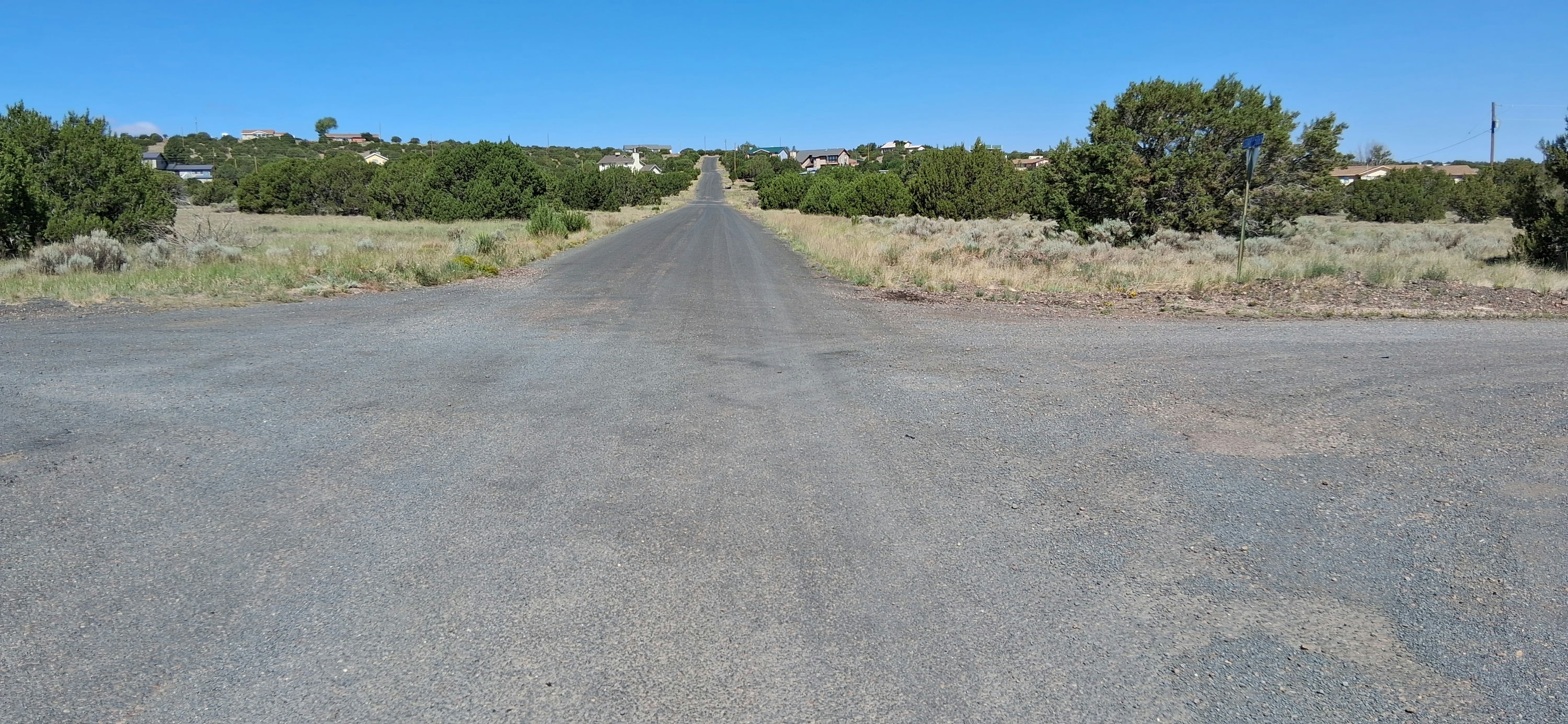 201-27-256-257 Cedar Ln facing west.jpg