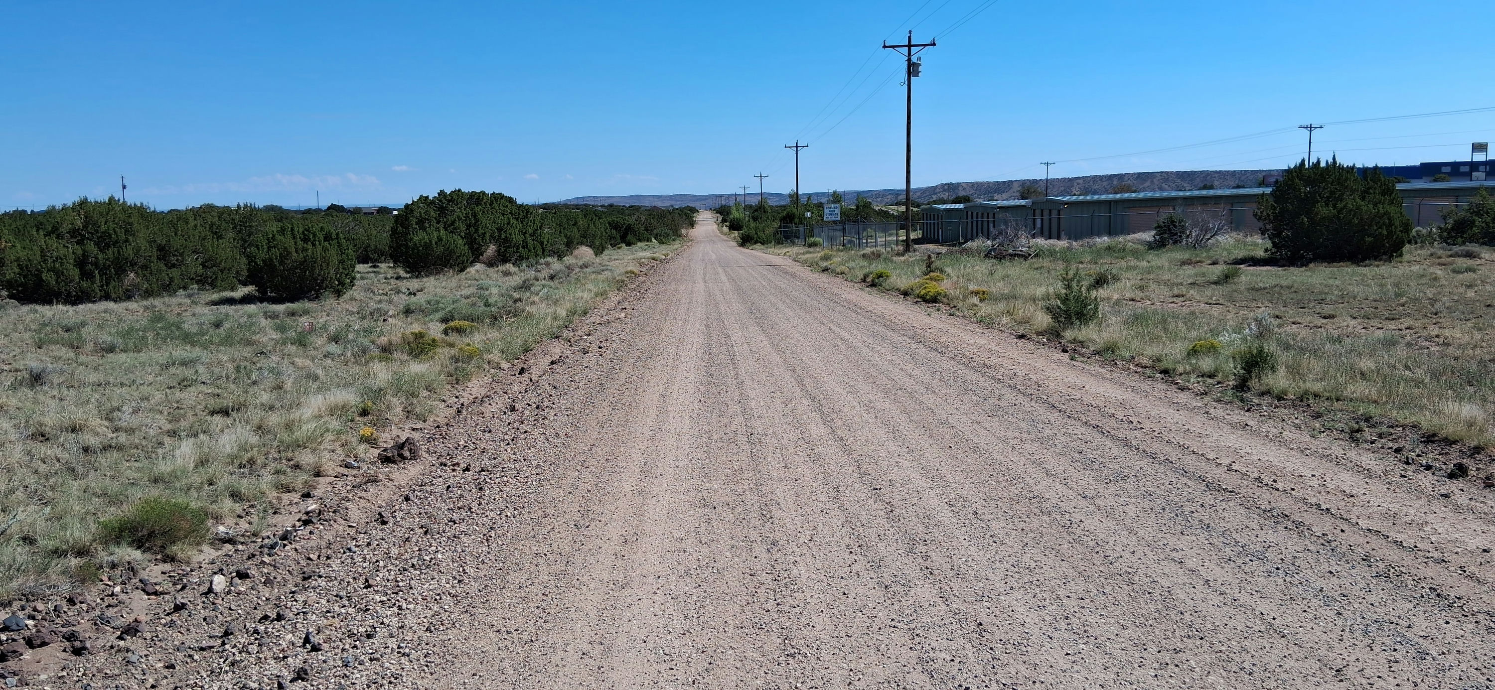 201-27-256-257 Concho Dr facing north.jpg